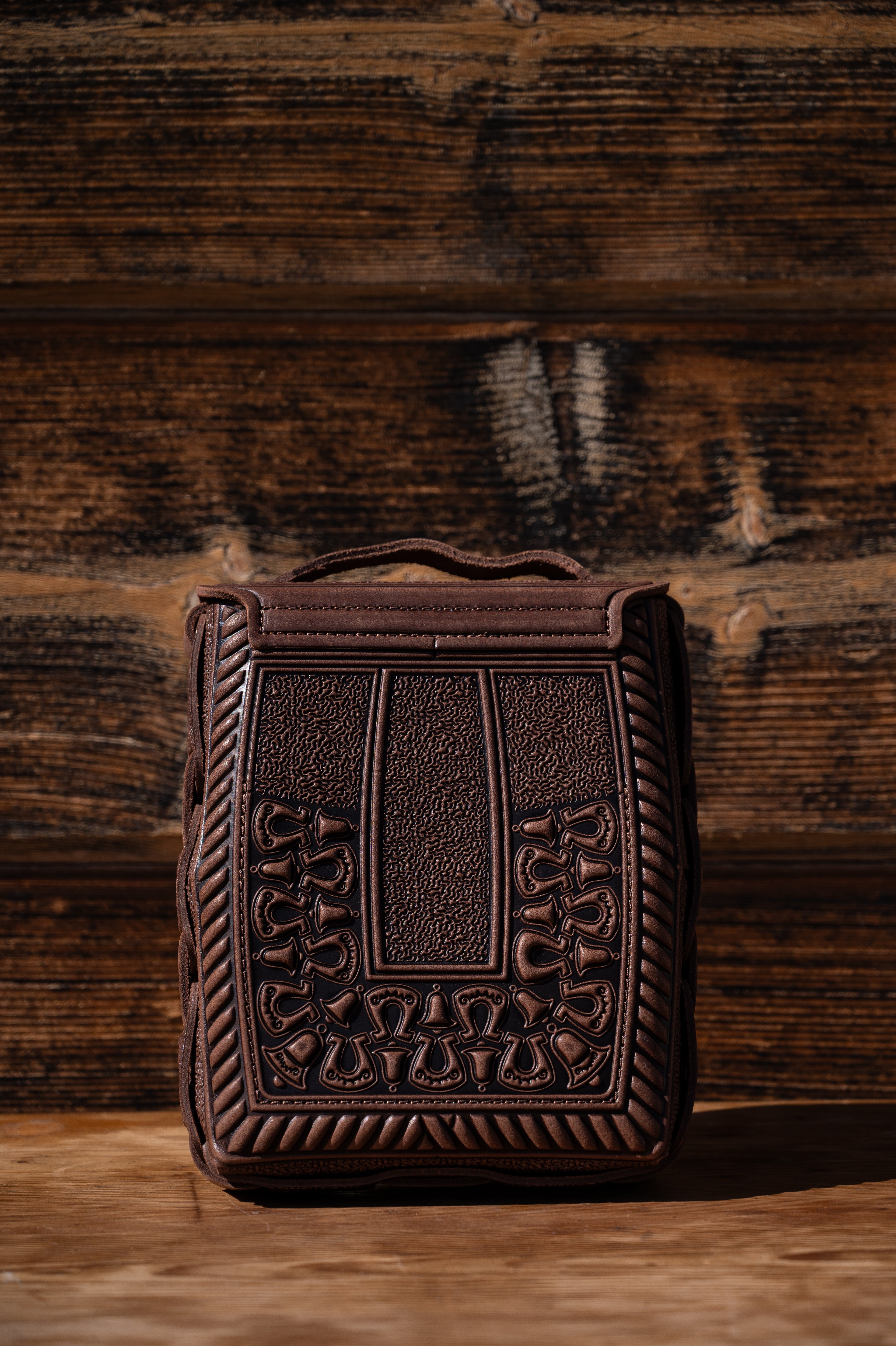 Leather bag “Horseshoe”