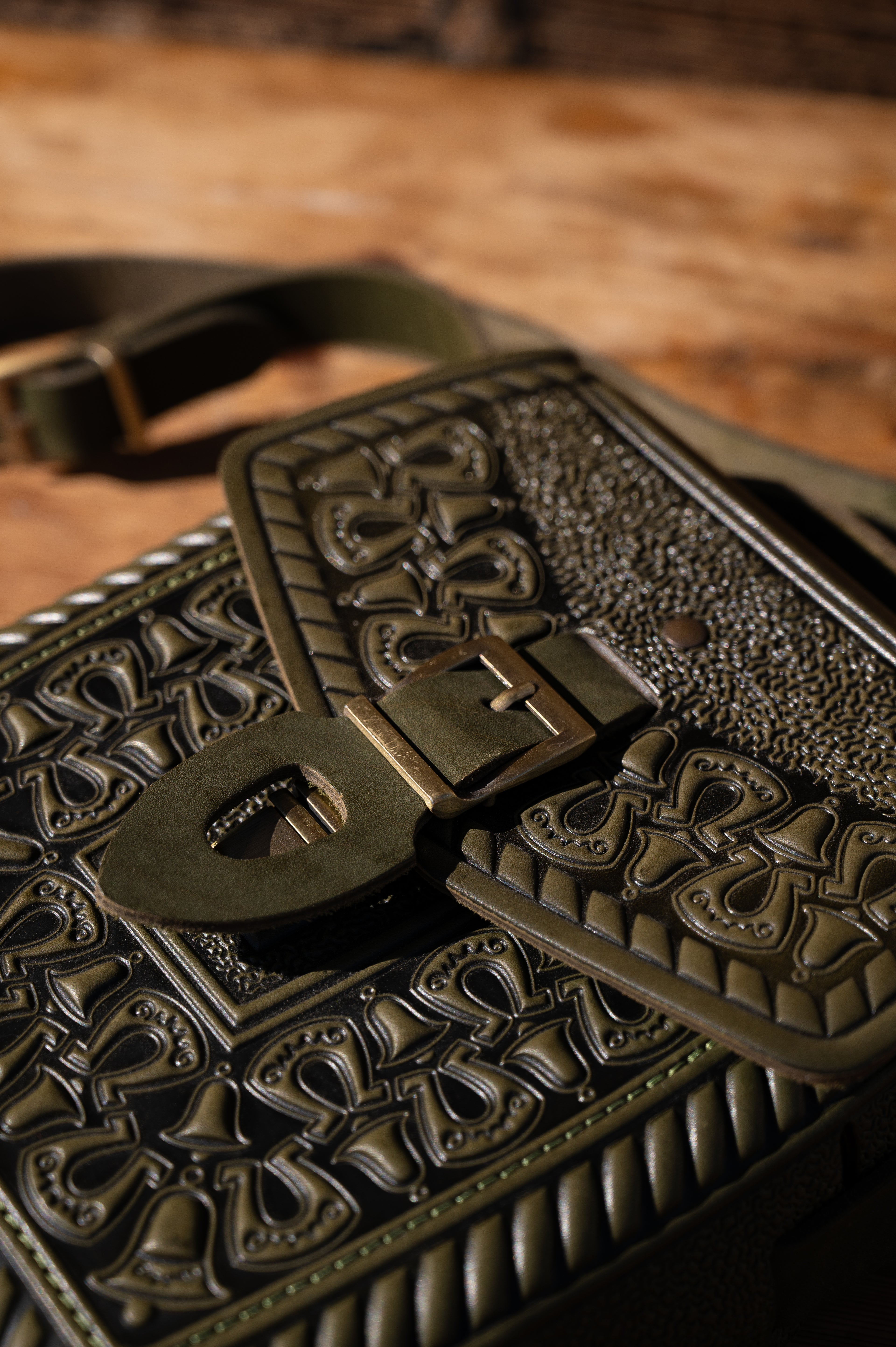 Leather bag “Horseshoe”