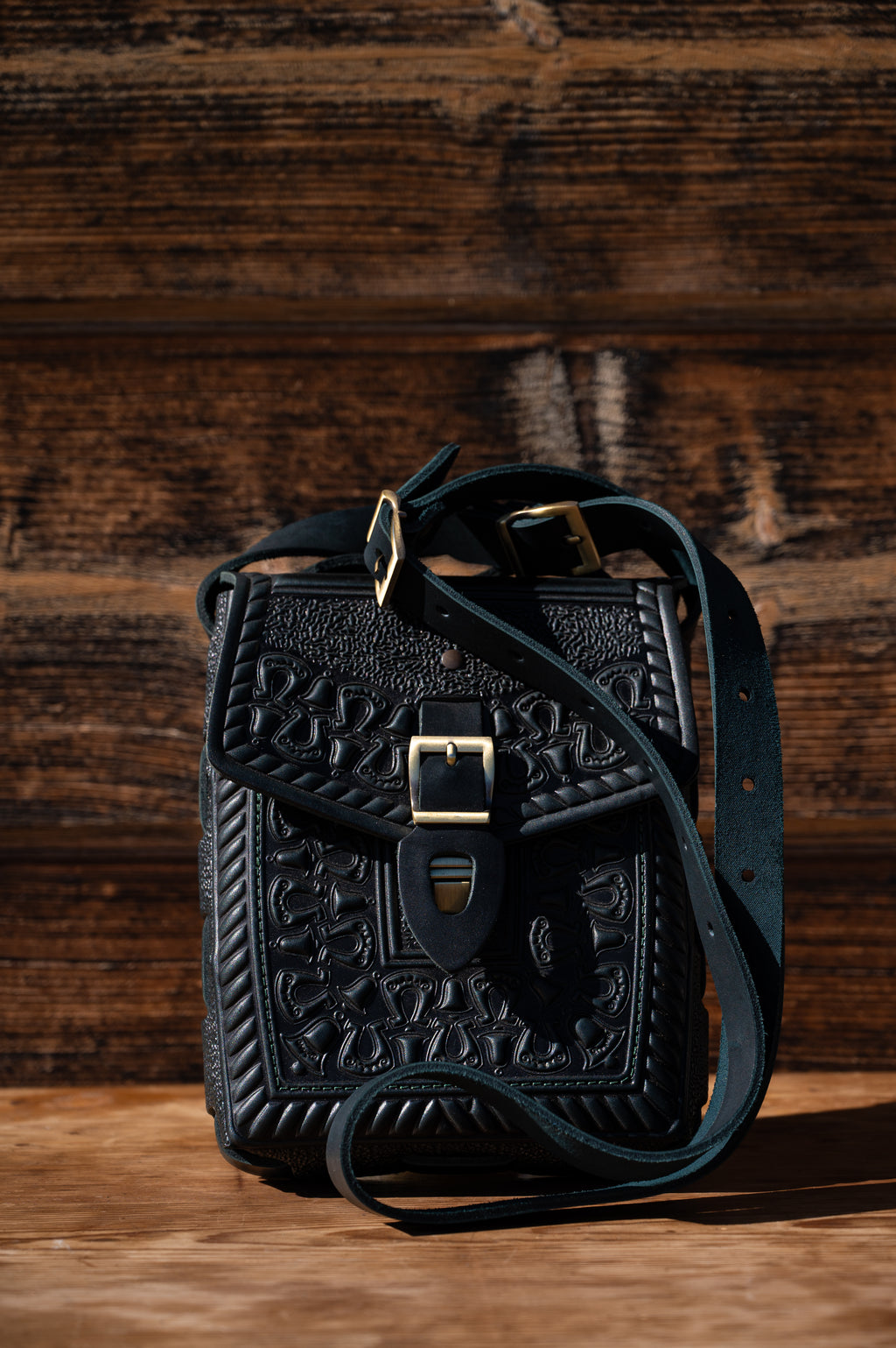 Leather bag “Horseshoe”