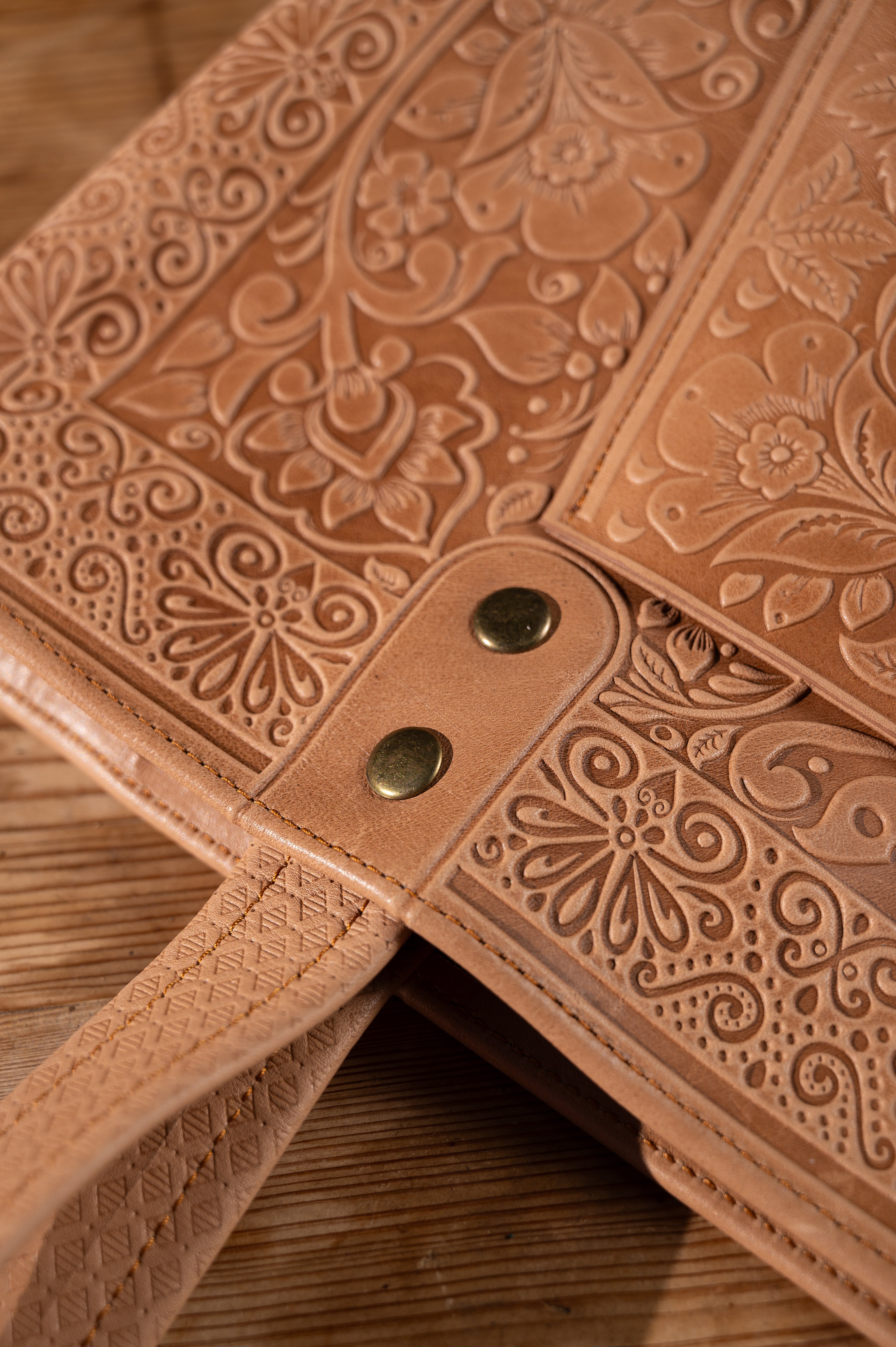 Leather bag “Flower Shopper”